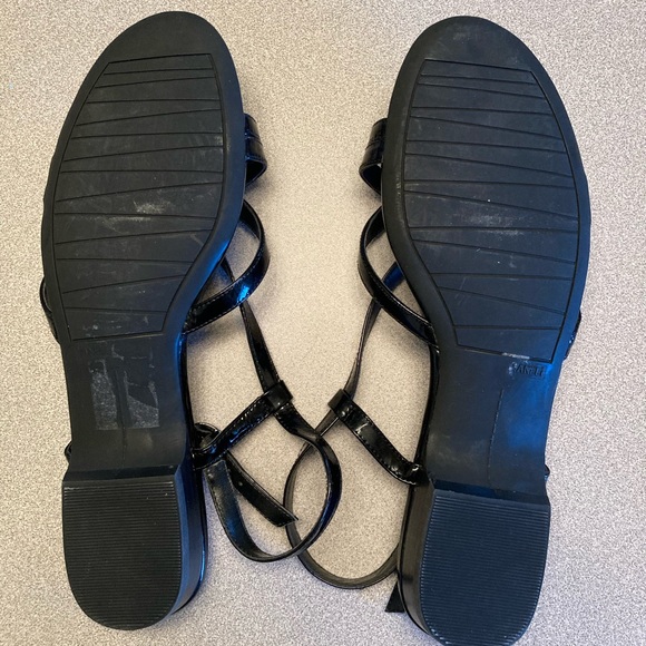 Vaneli Flat Sandals - Picture 4 of 5